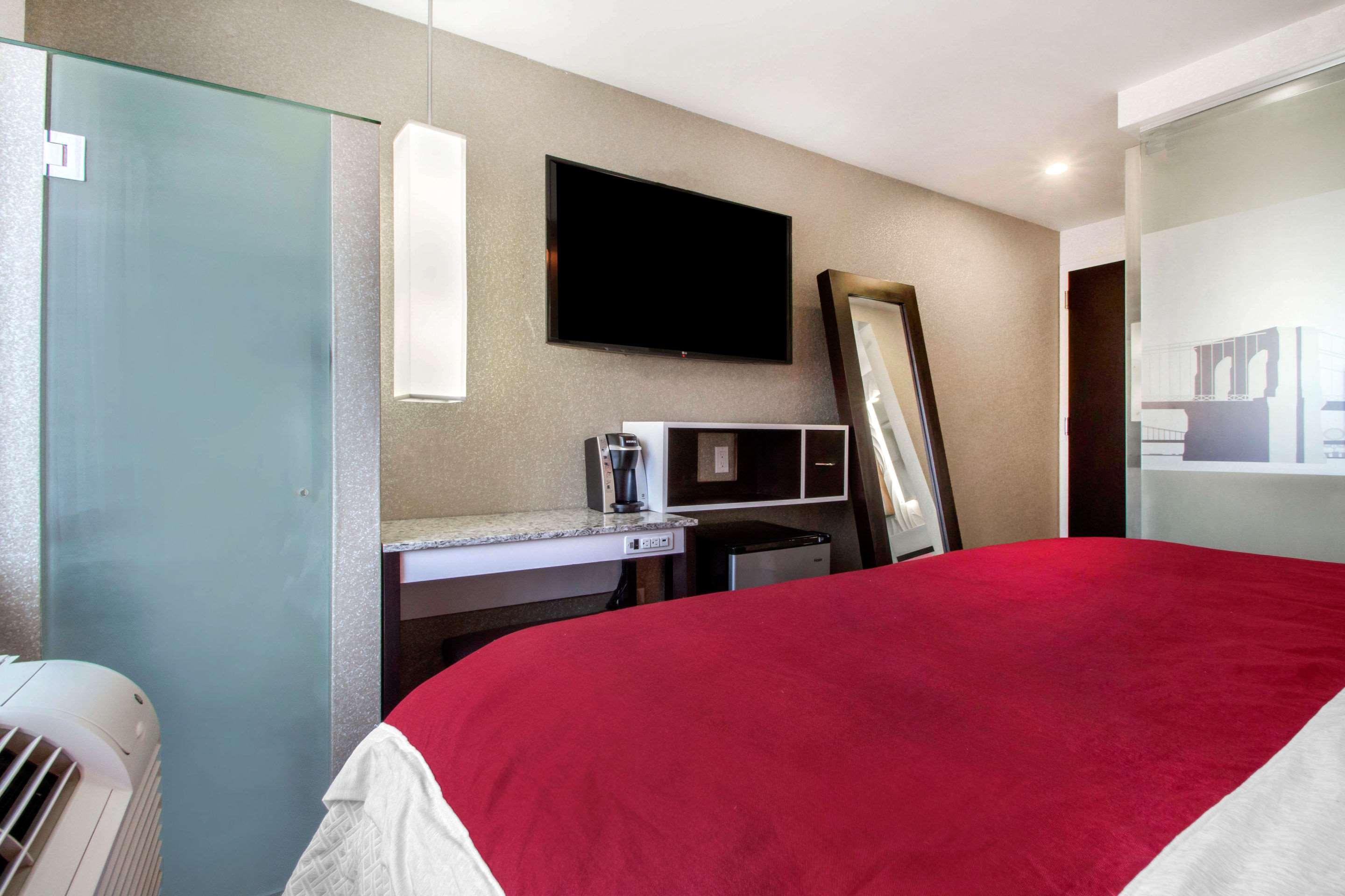 The Vue Hotel, Ascend Hotel Collection New York Exterior photo