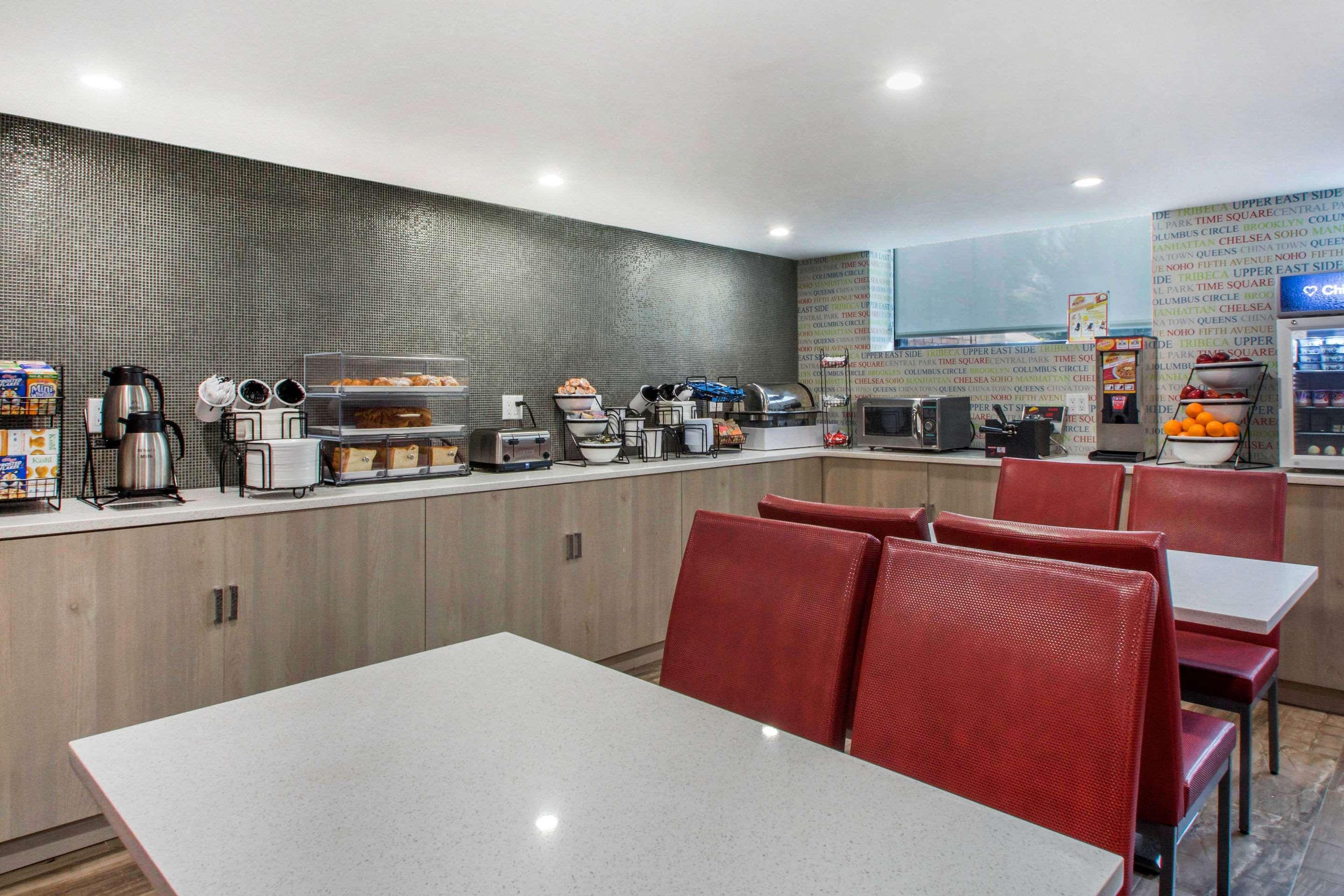 The Vue Hotel, Ascend Hotel Collection New York Exterior photo