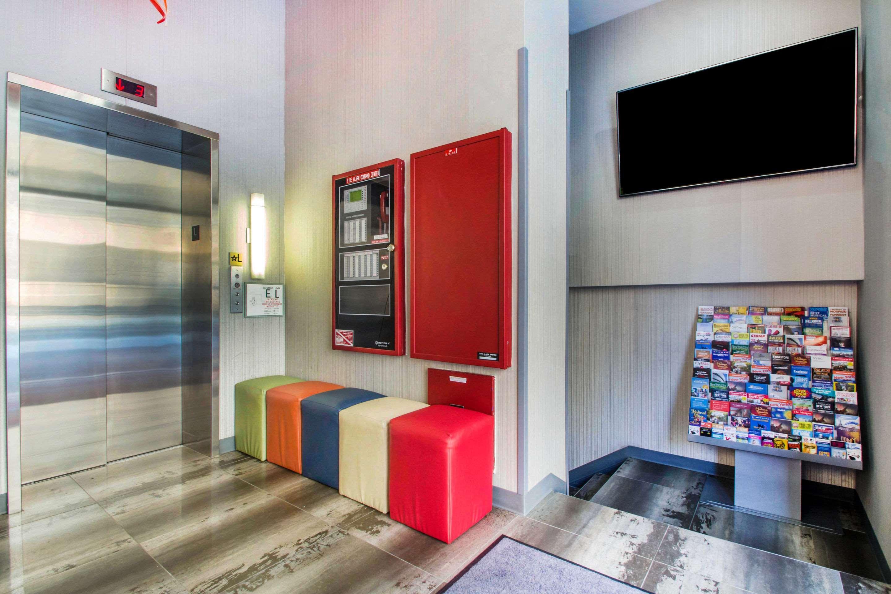 The Vue Hotel, Ascend Hotel Collection New York Exterior photo